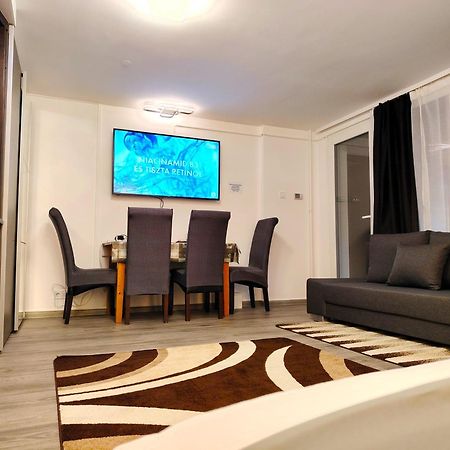 Nyuszis Apartman Kiskunmajsa Bagian luar foto